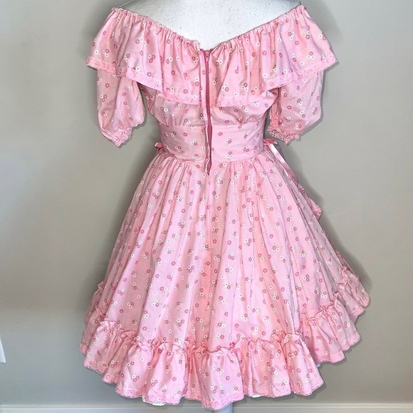 1970s Vintage Prairie Swing Dress - Picture 2 of 8